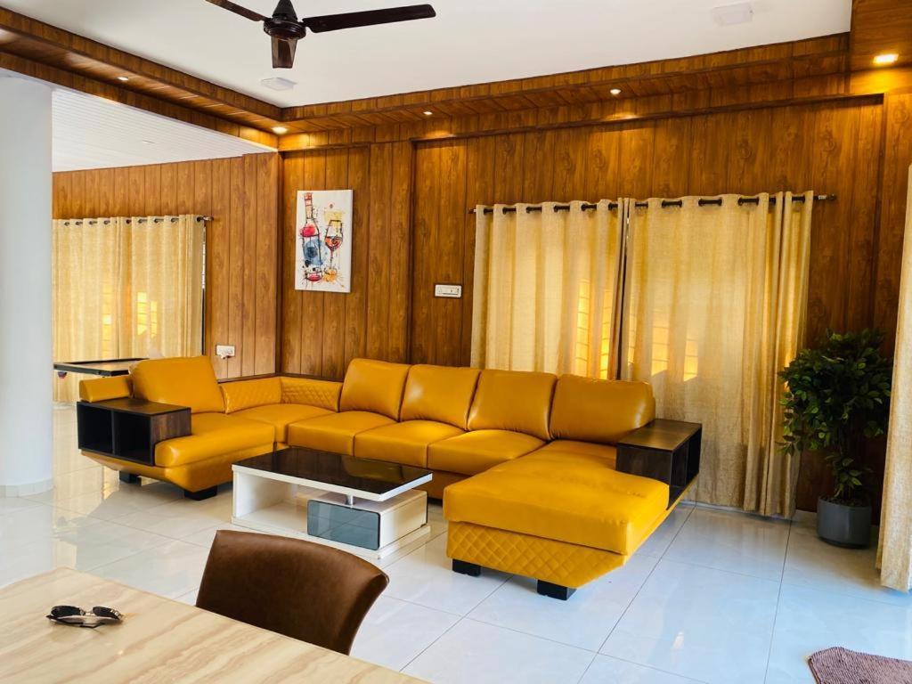 Aqua Villa Luxury Home Stay Лонавала Екстериор снимка