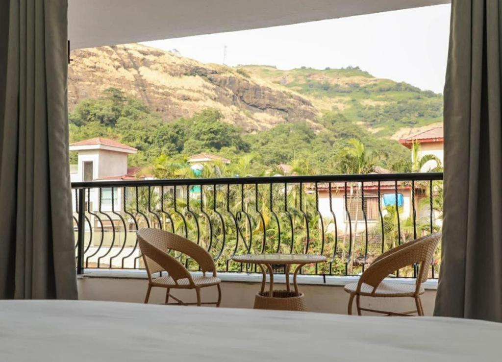 Aqua Villa Luxury Home Stay Лонавала Екстериор снимка